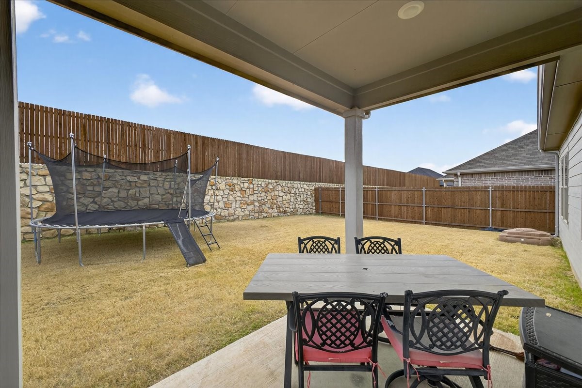 6717 Iron Oak Road Crowley TX 76036