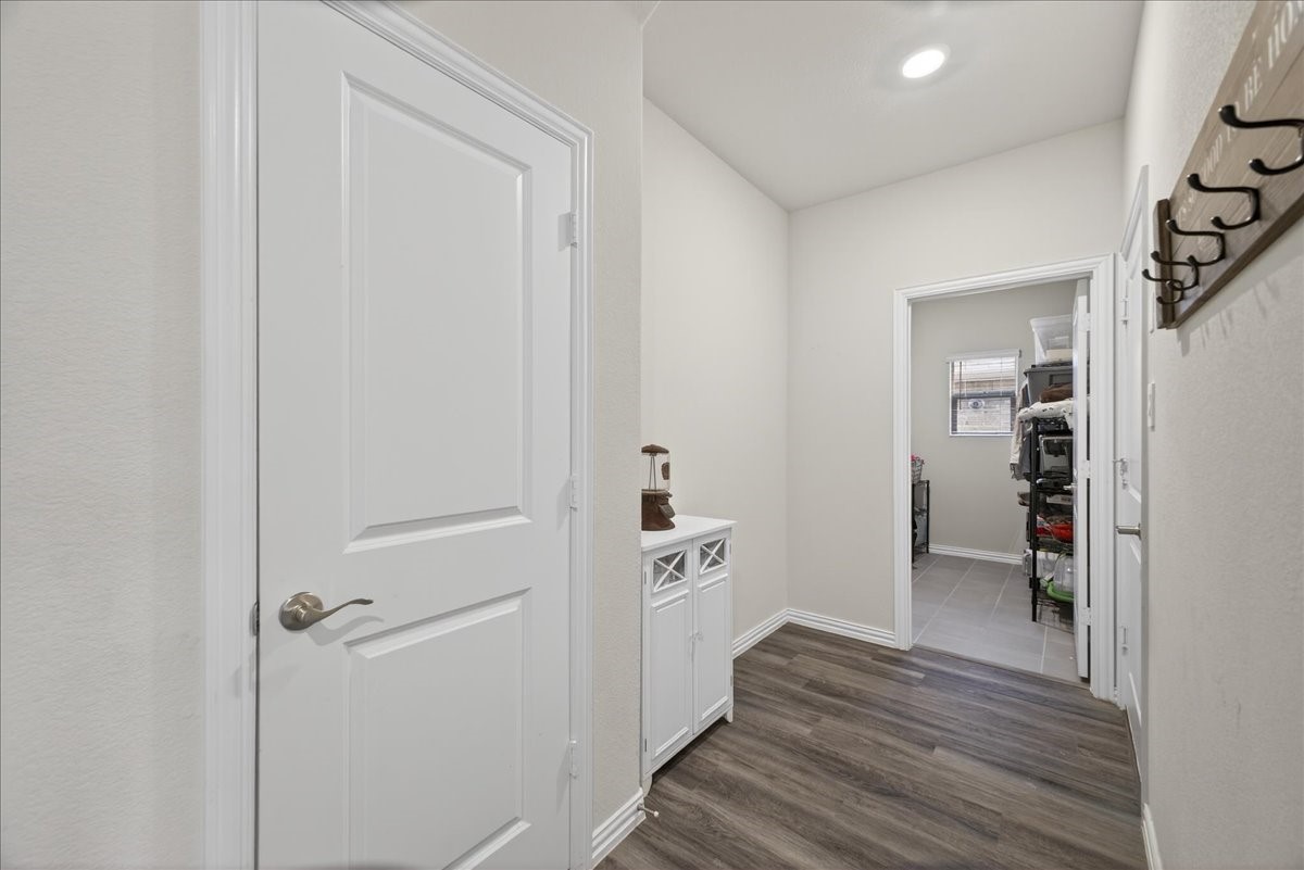 6717 Iron Oak Road Crowley TX 76036