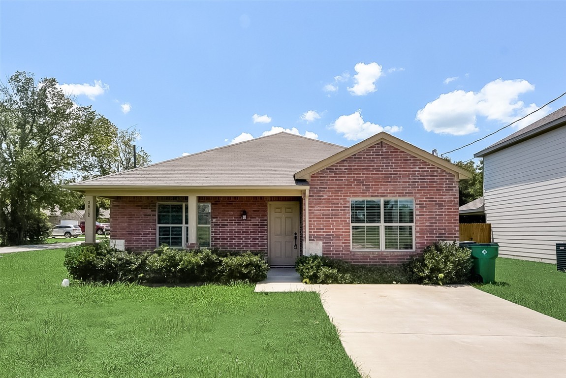 2012 Morgan Street Greenville TX 75401