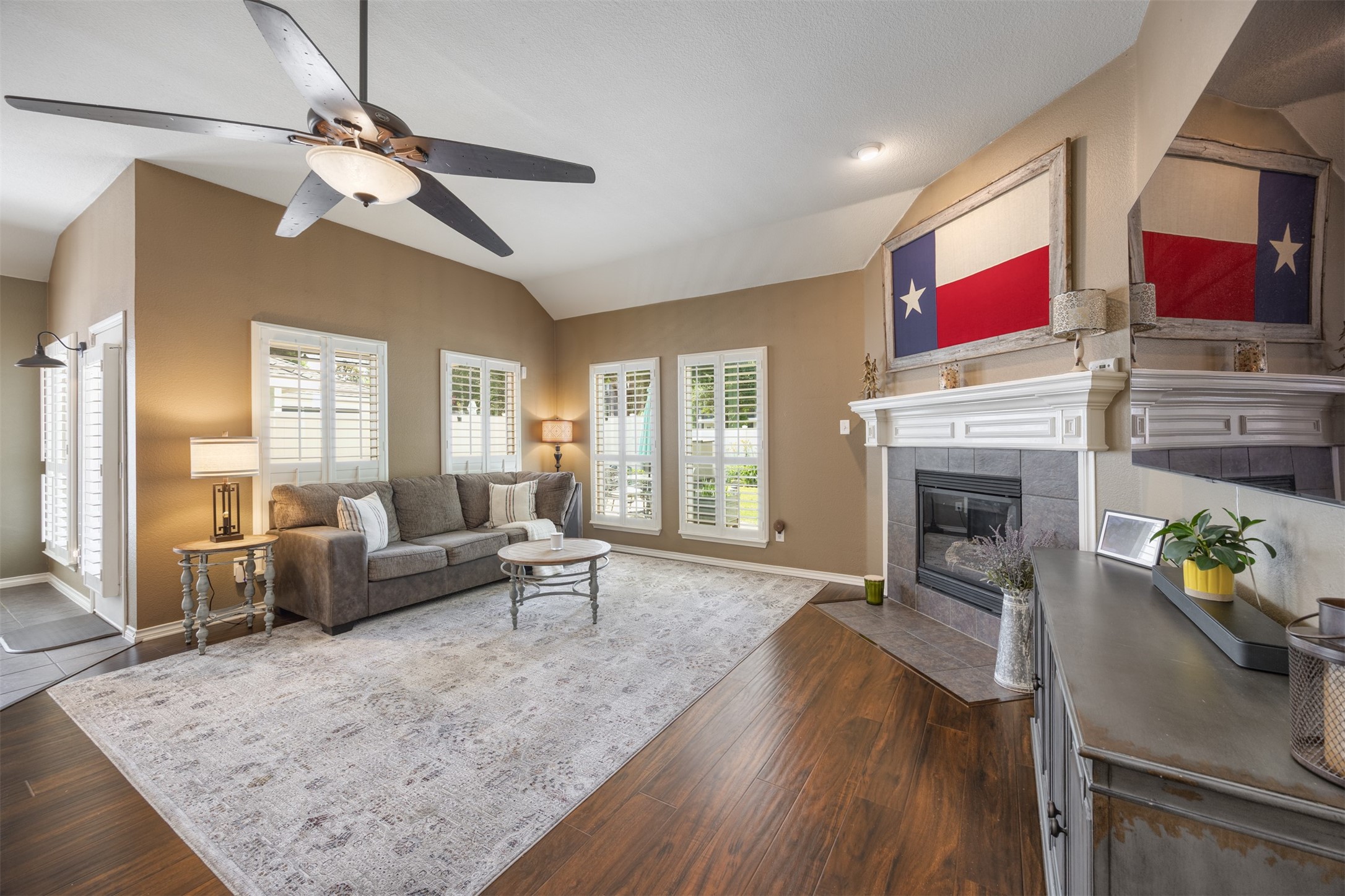 1812 Azalea Drive Savannah TX 76227