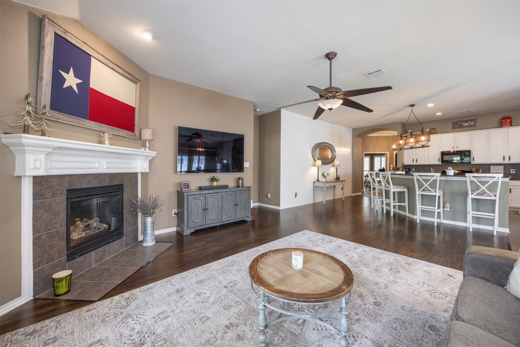 1812 Azalea Drive Savannah TX 76227