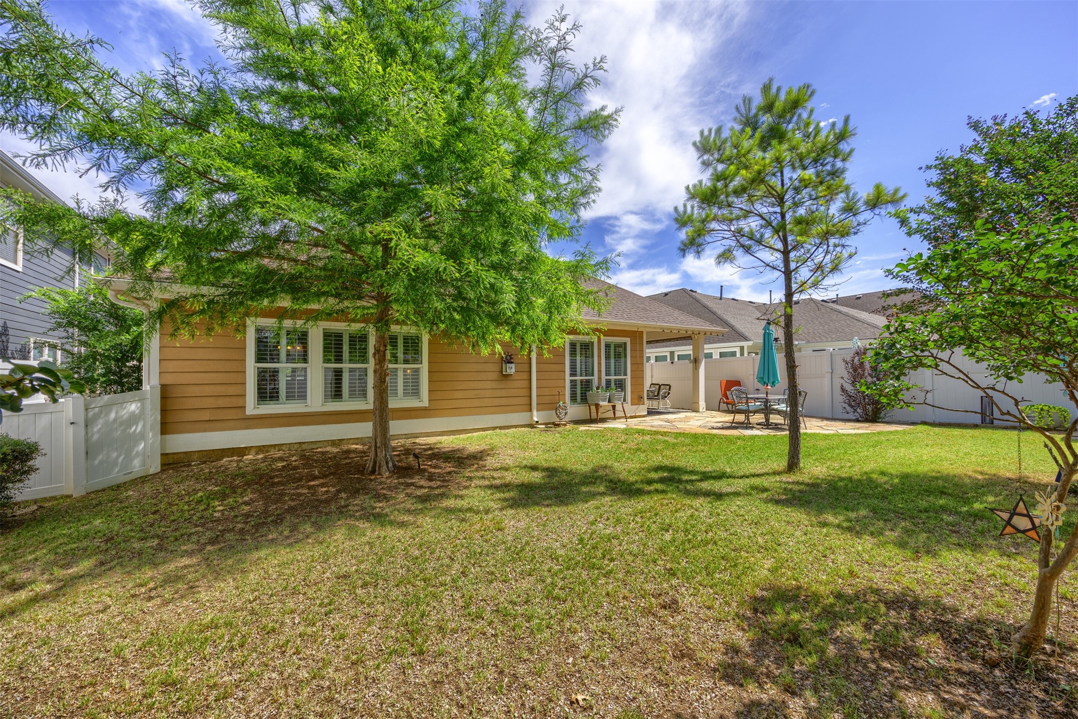 1812 Azalea Drive Savannah TX 76227