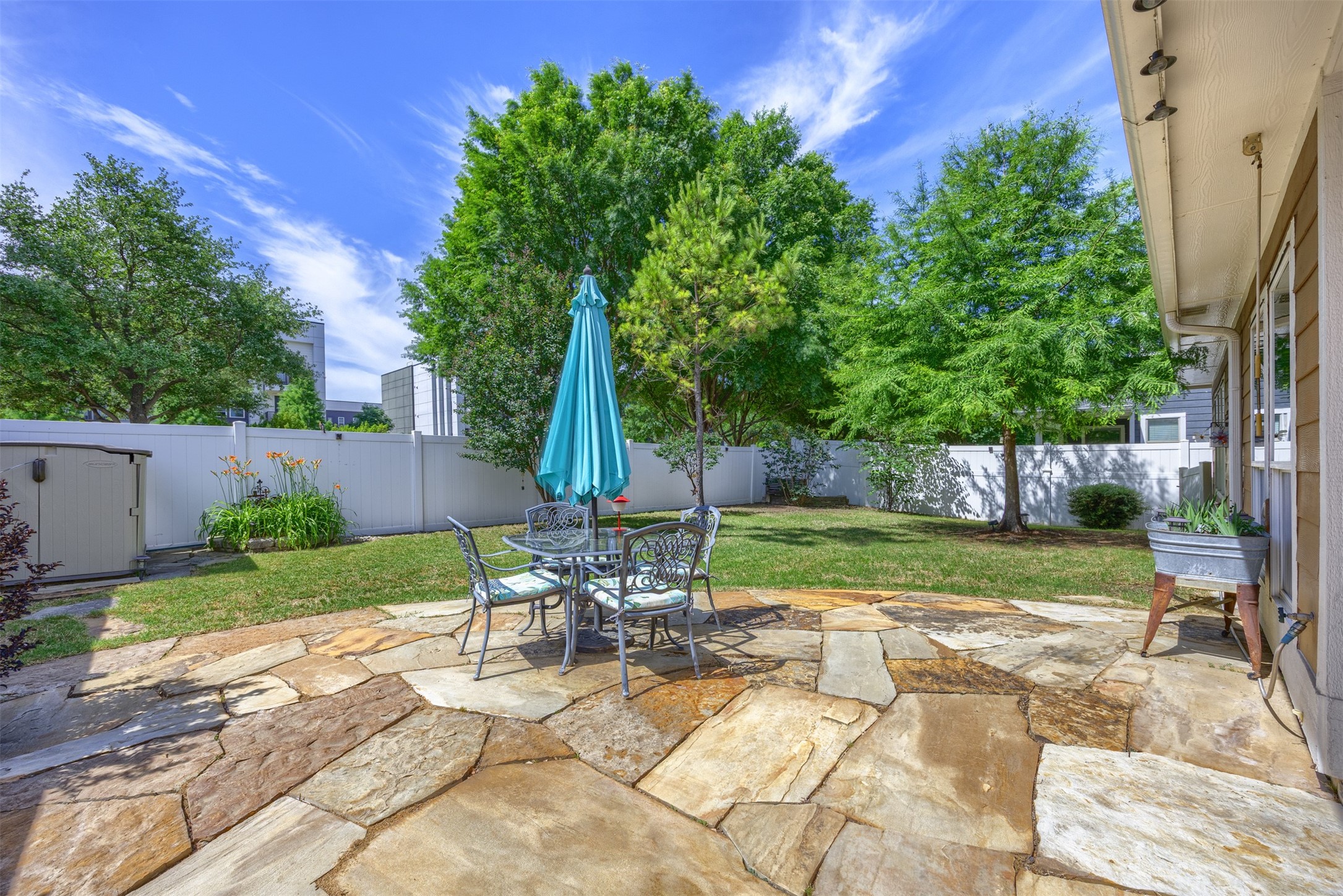 1812 Azalea Drive Savannah TX 76227