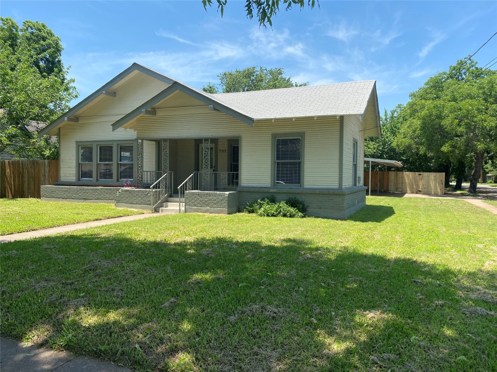 702 Williams Avenue Cleburne TX 76033