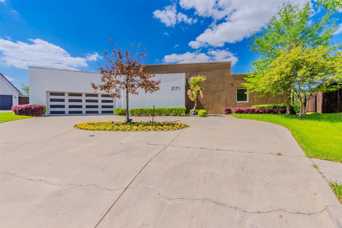 2171 Hogan Drive Irving TX 75038