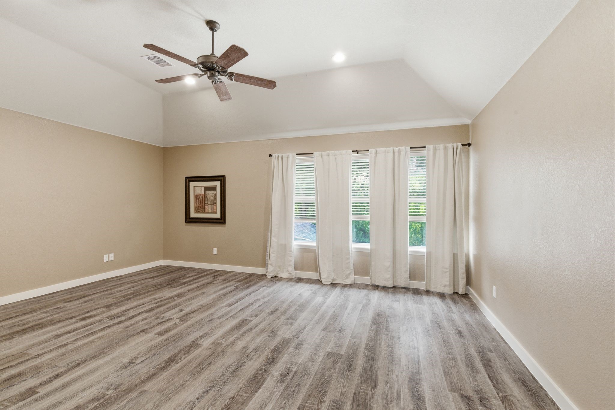 3636 Chateaux Lane Hurst TX 76054