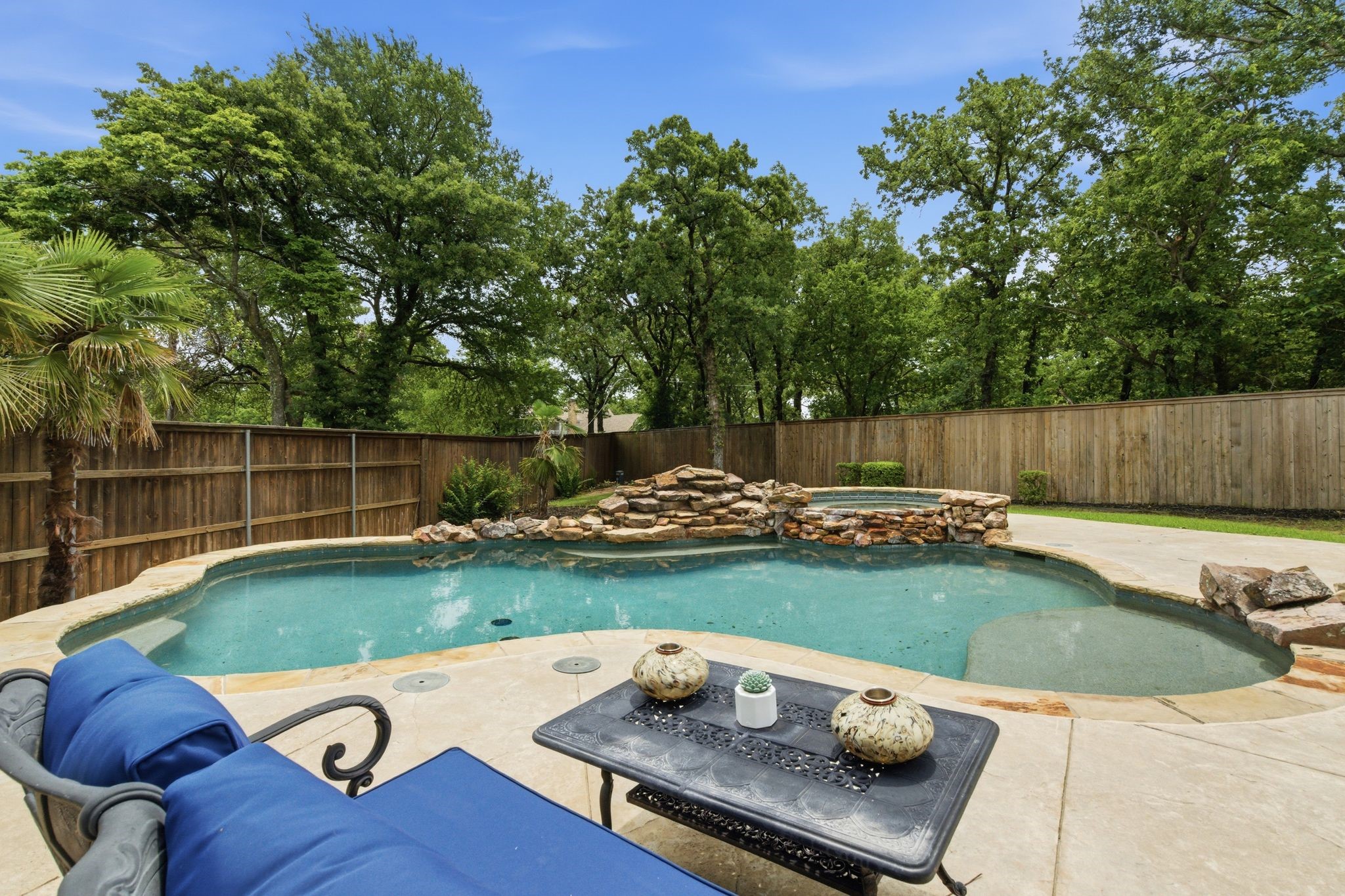 3636 Chateaux Lane Hurst TX 76054