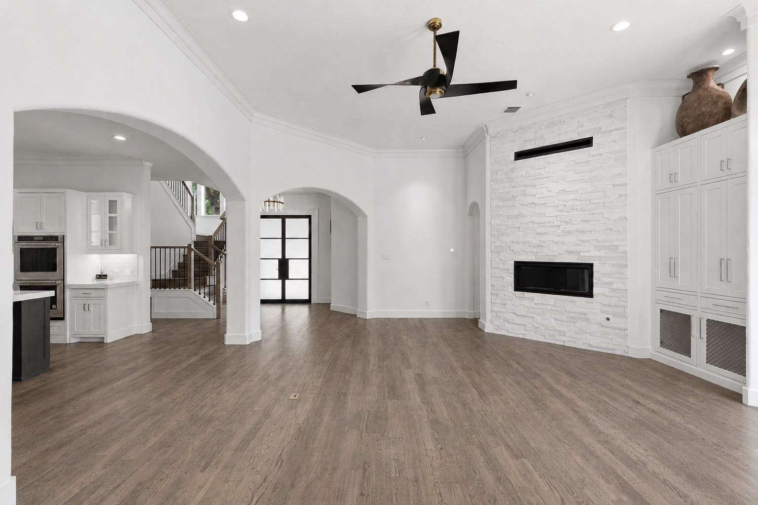 3636 Chateaux Lane Hurst TX 76054
