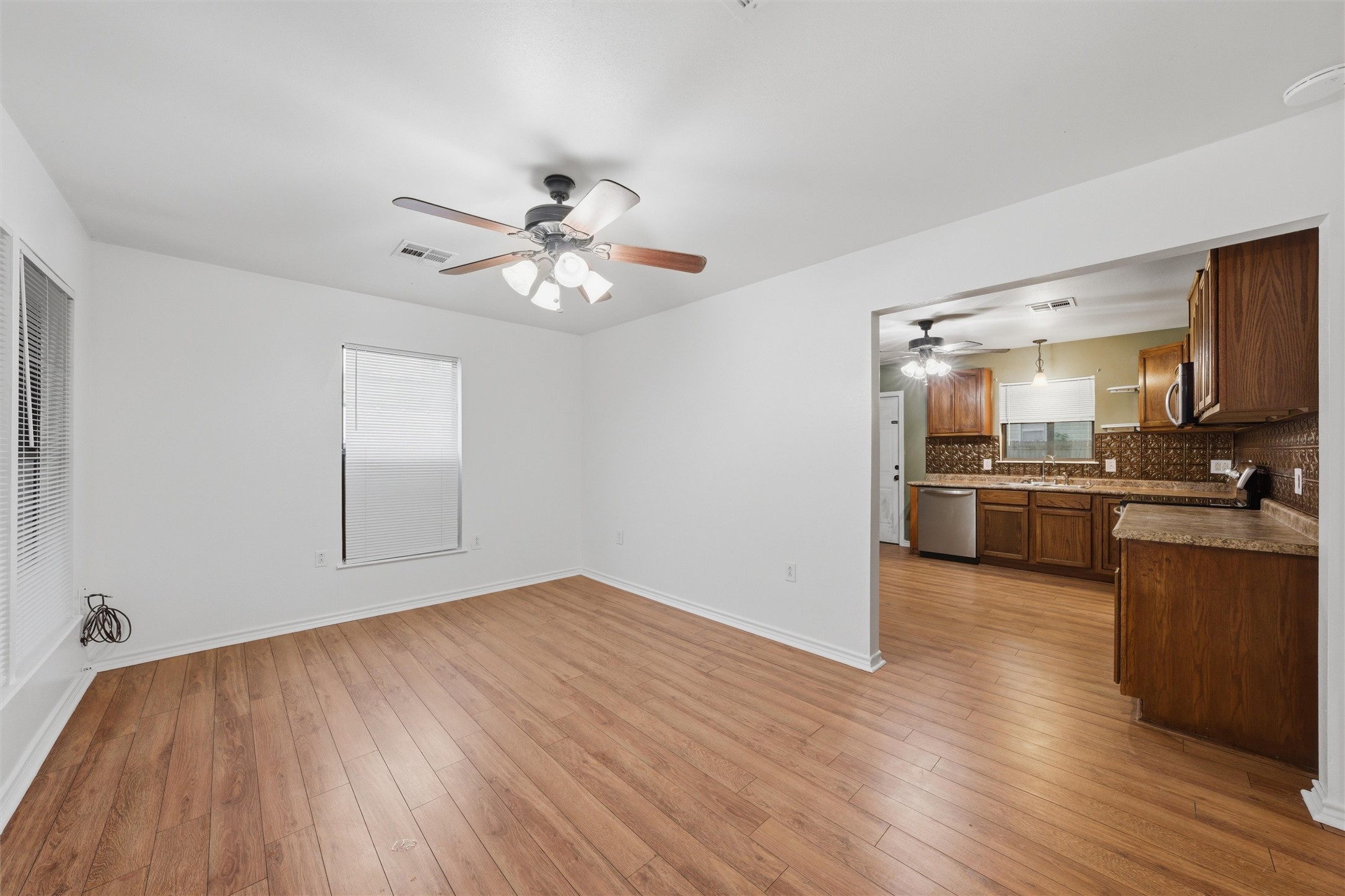 303 N Milam Street Rogers TX 76569