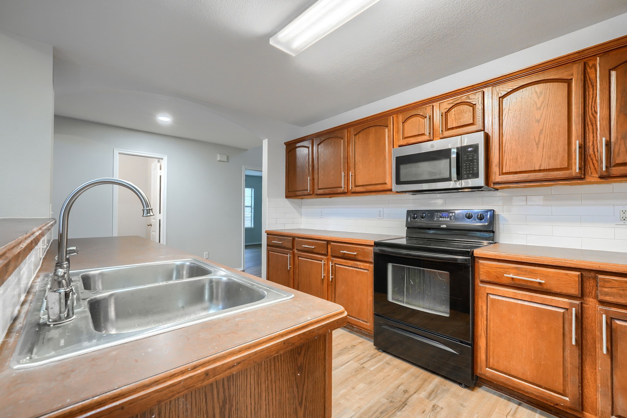 2046 Lake Trail Drive Heartland TX 75126