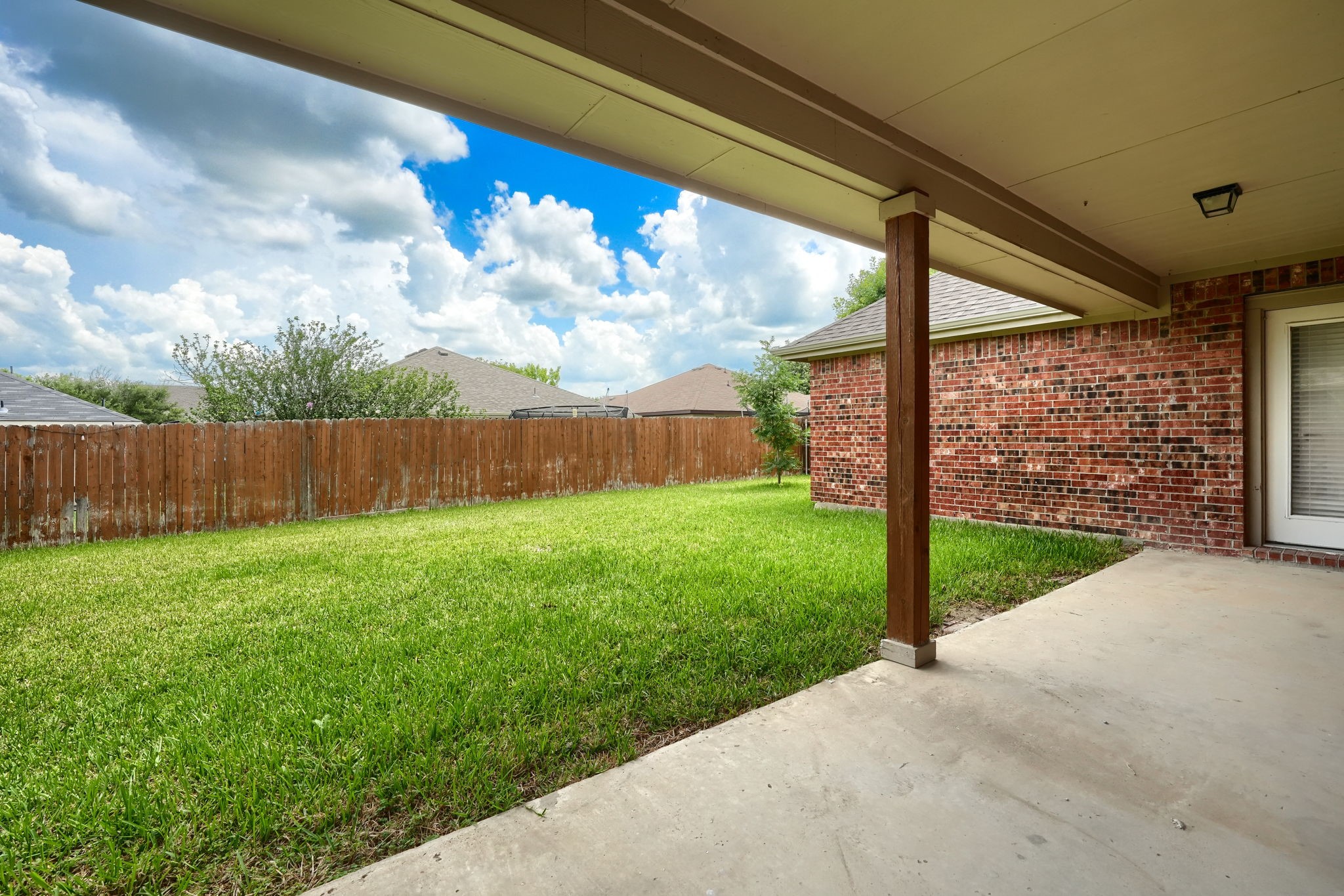 2046 Lake Trail Drive Heartland TX 75126