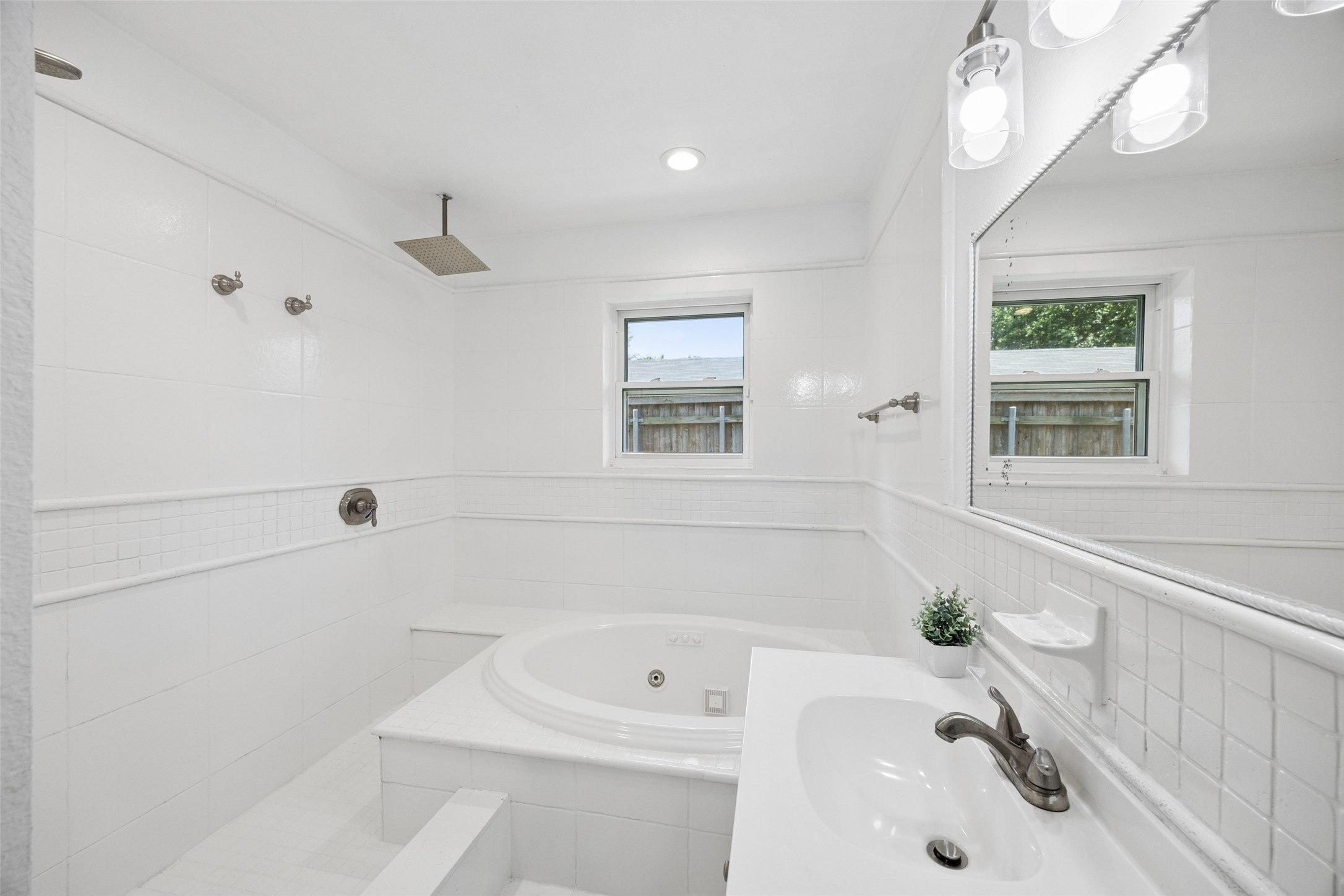 324 N Brighton Avenue Dallas TX 75208