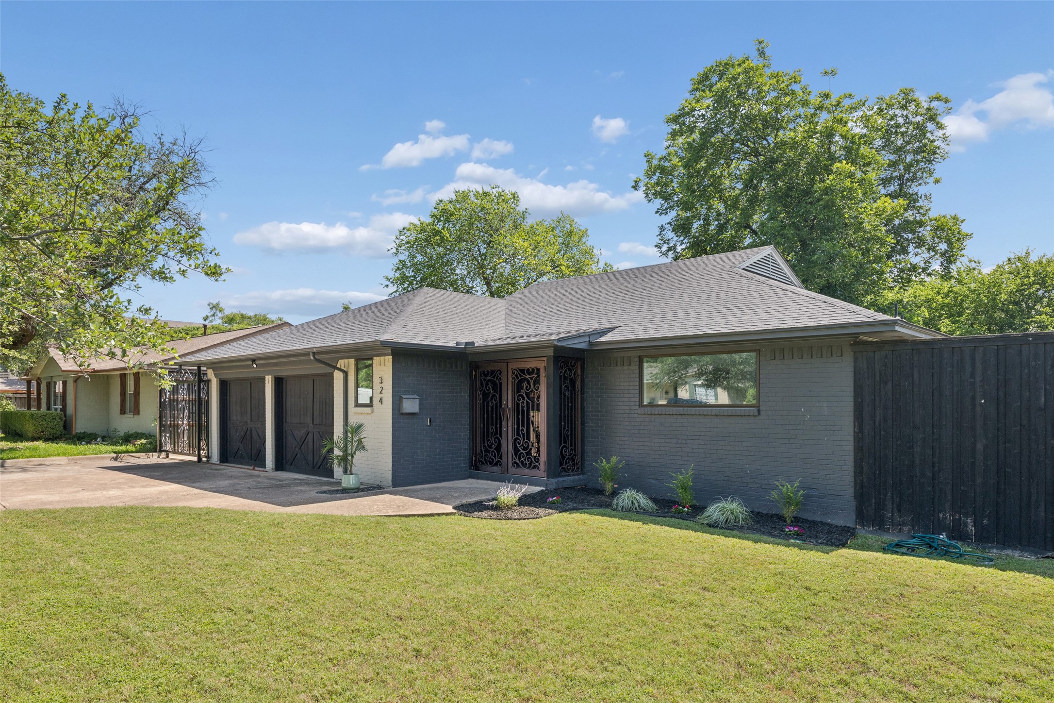 324 N Brighton Avenue Dallas TX 75208