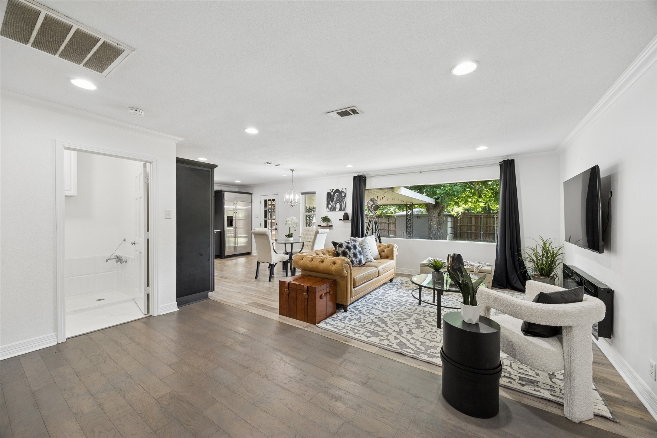 324 N Brighton Avenue Dallas TX 75208