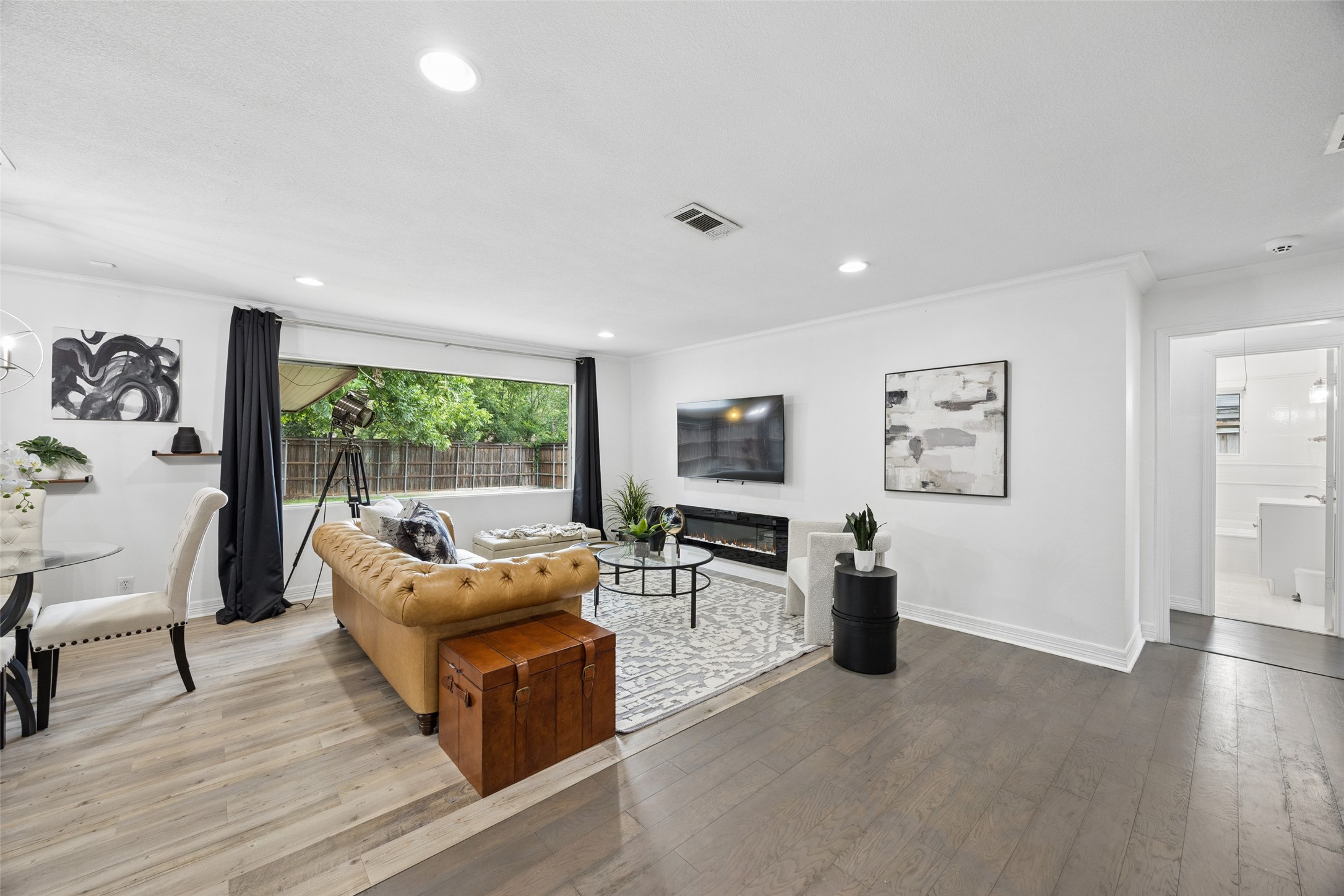 324 N Brighton Avenue Dallas TX 75208