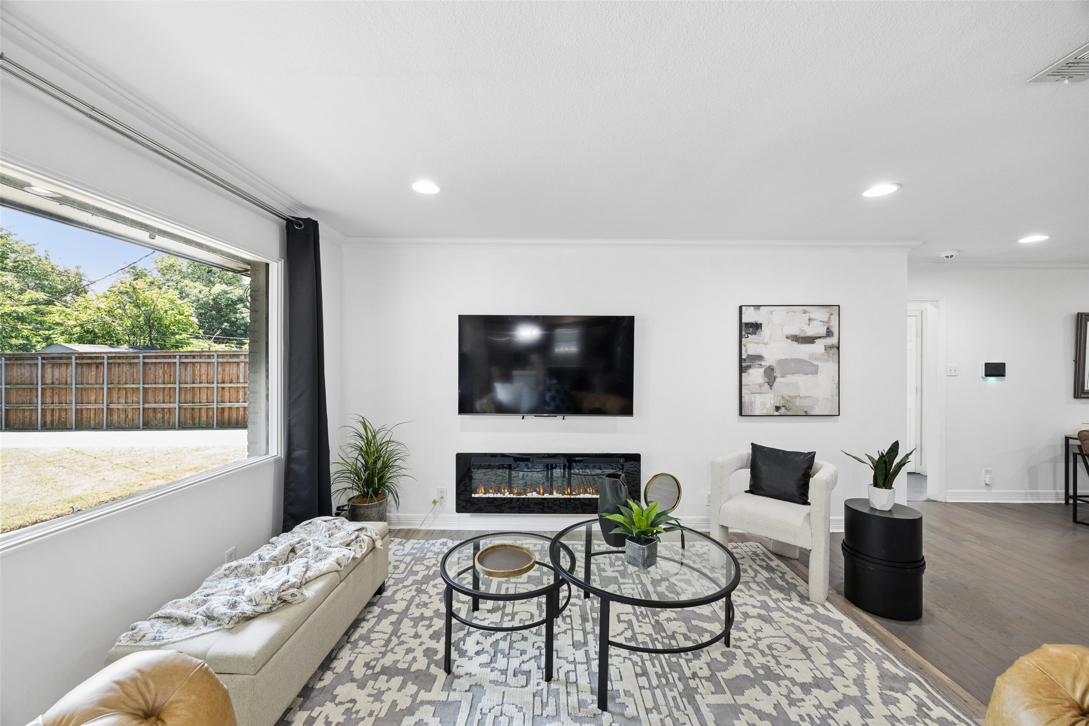 324 N Brighton Avenue Dallas TX 75208