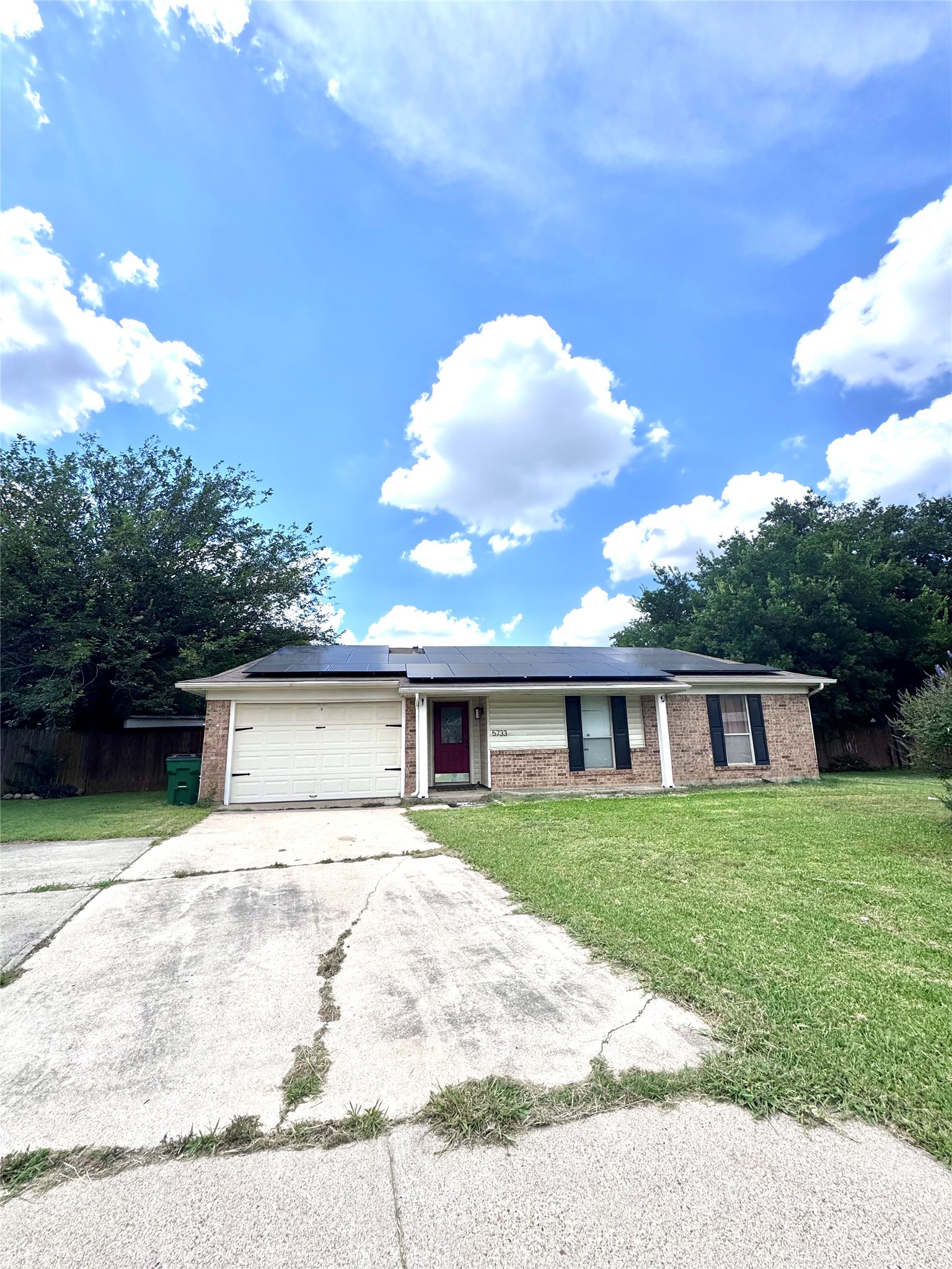 5733 Judie Court Haltom City TX 76148