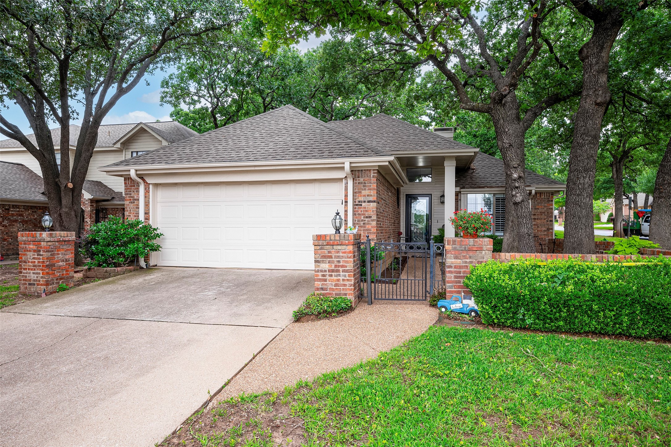 4728 Misty Oak Lane Arlington TX 76017