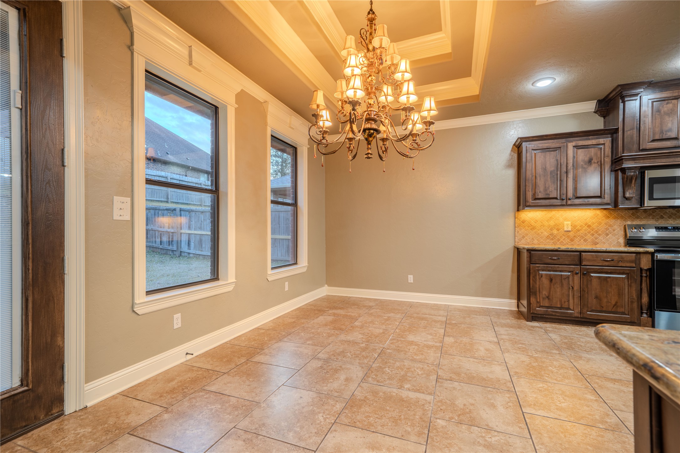 2114 W Hawkins Parkway Longview TX 75605