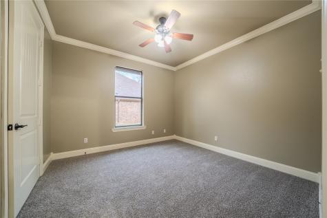 2114 W Hawkins Parkway Longview TX 75605