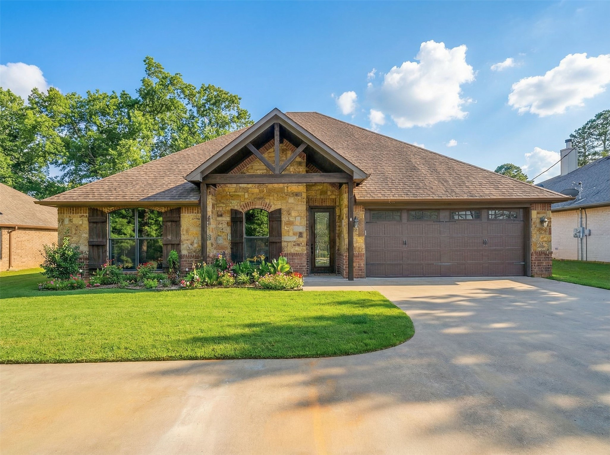 2114 W Hawkins Parkway Longview TX 75605