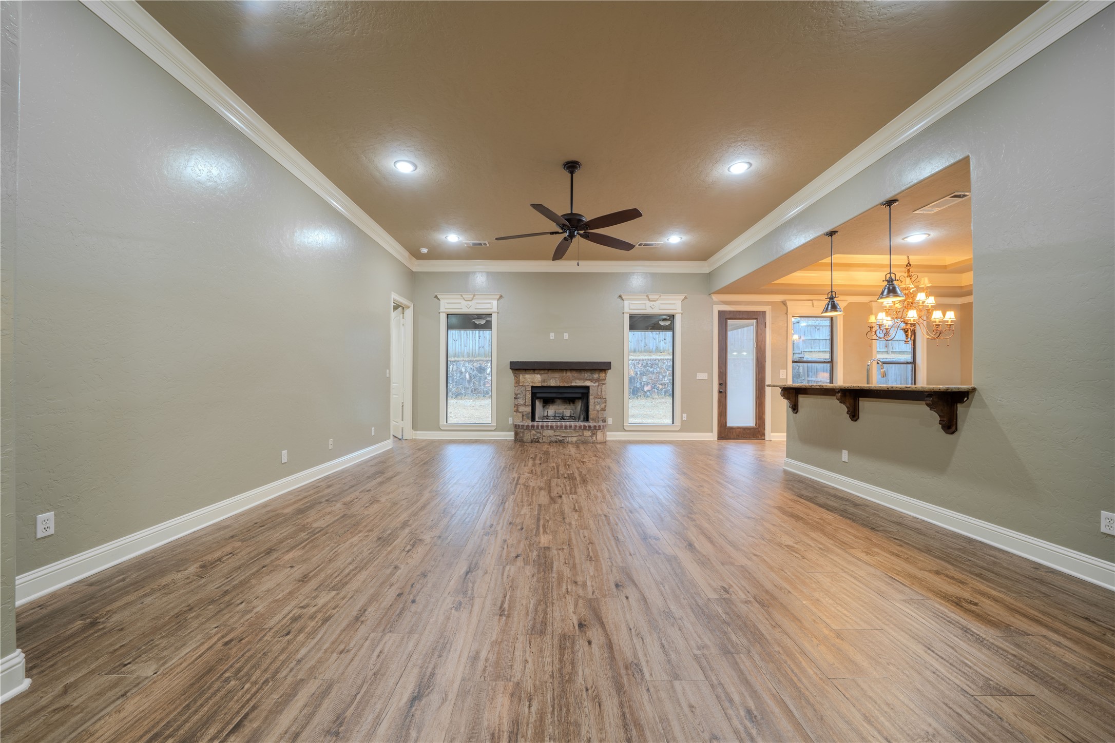 2114 W Hawkins Parkway Longview TX 75605