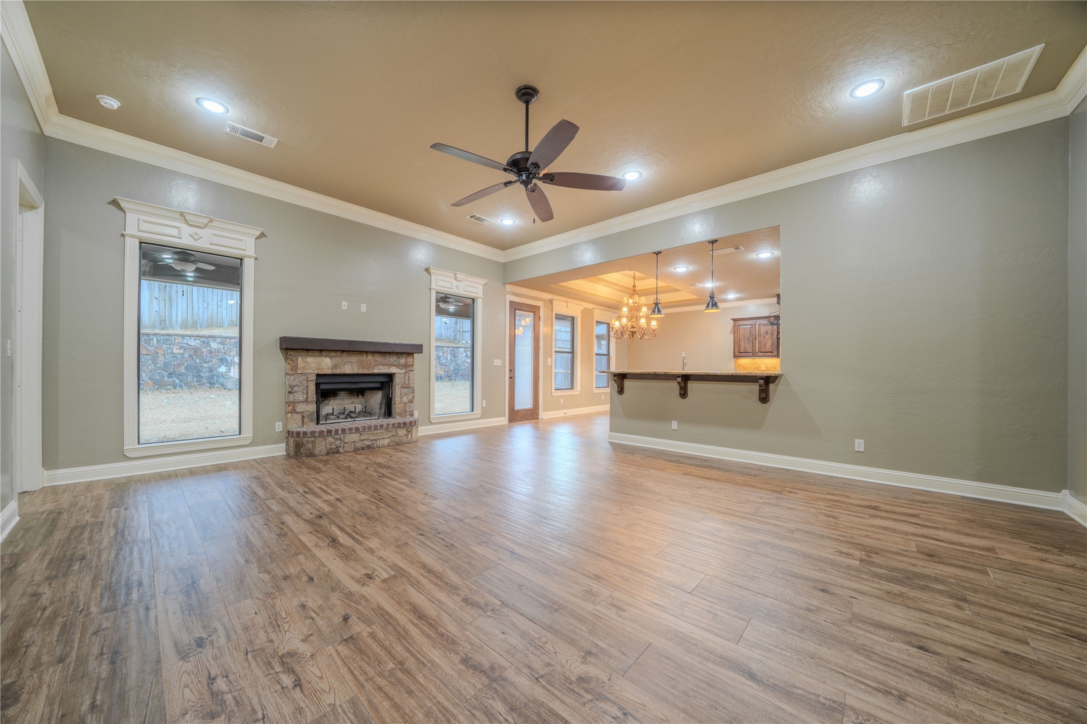 2114 W Hawkins Parkway Longview TX 75605