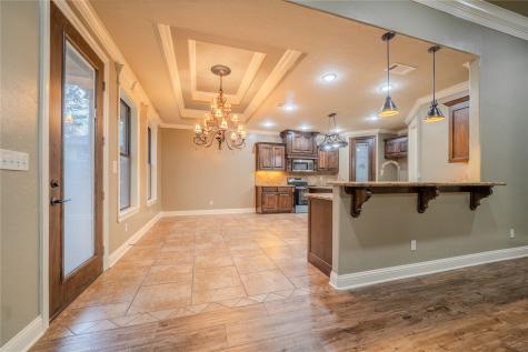 2114 W Hawkins Parkway Longview TX 75605
