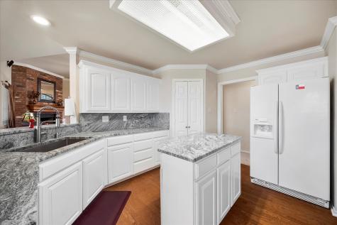 1025 Oak Hollow Lane Combine TX 75159
