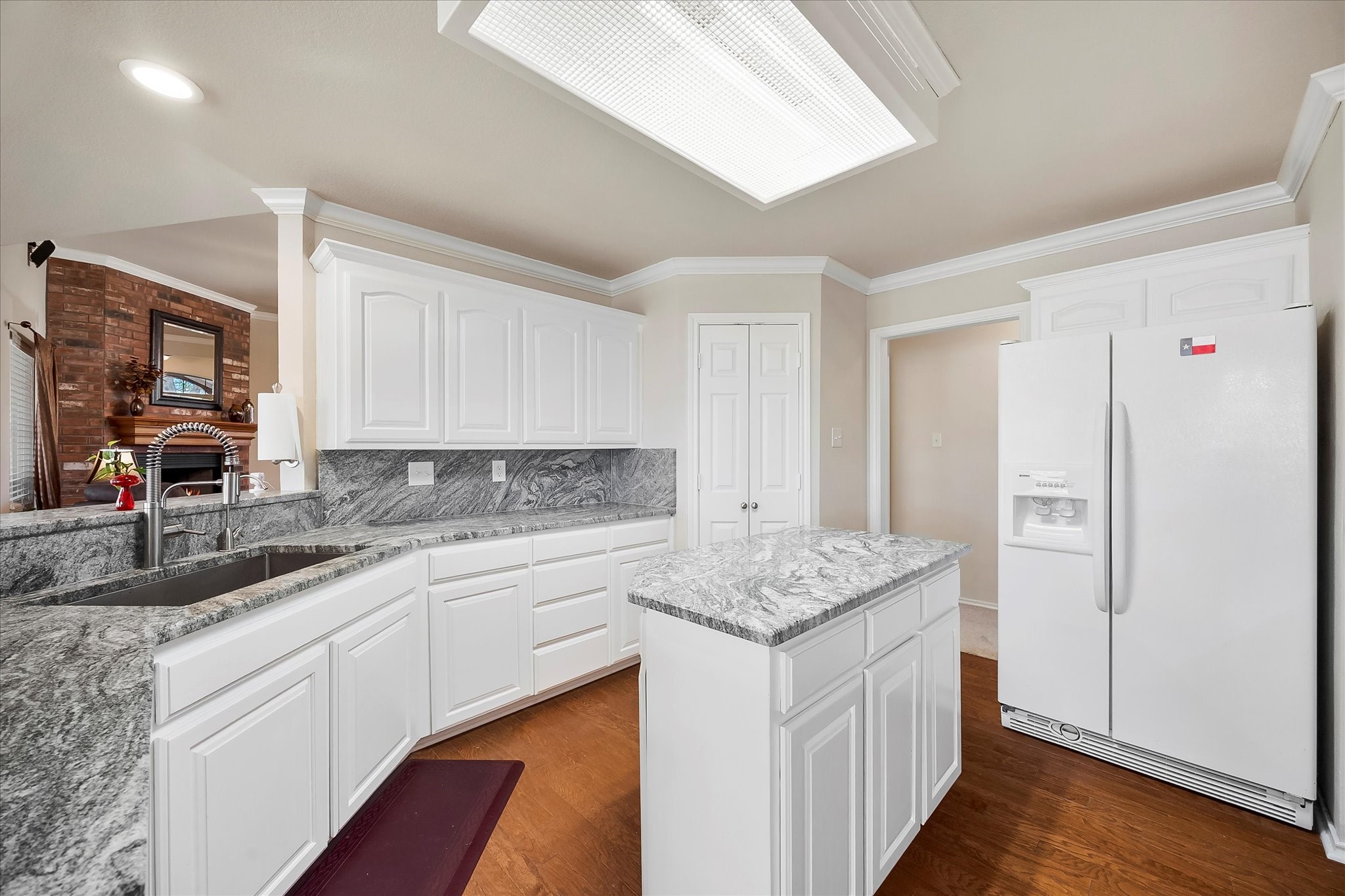 1025 Oak Hollow Lane Combine TX 75159