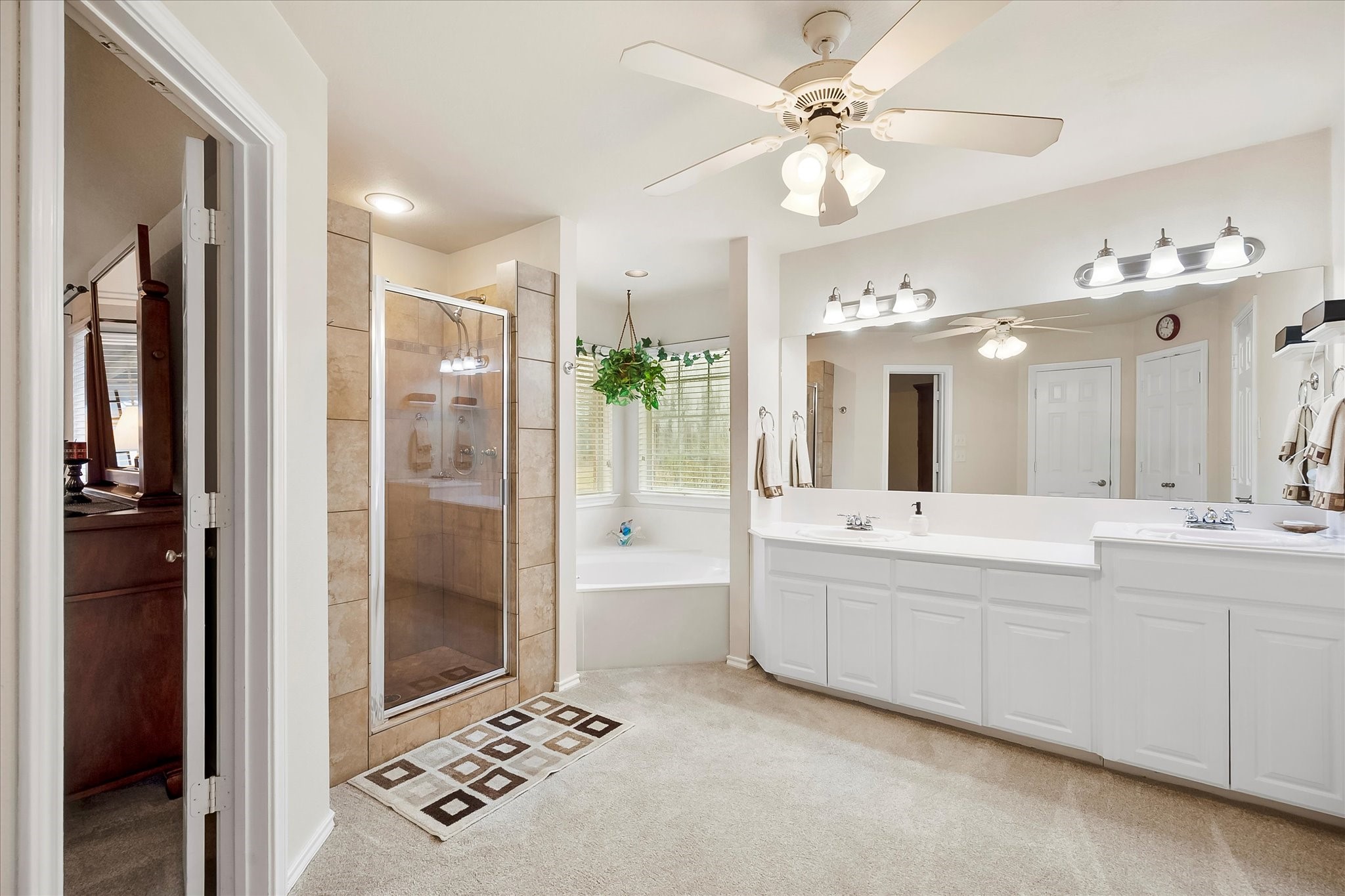 1025 Oak Hollow Lane Combine TX 75159