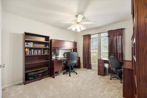 1025 Oak Hollow Lane Combine TX 75159