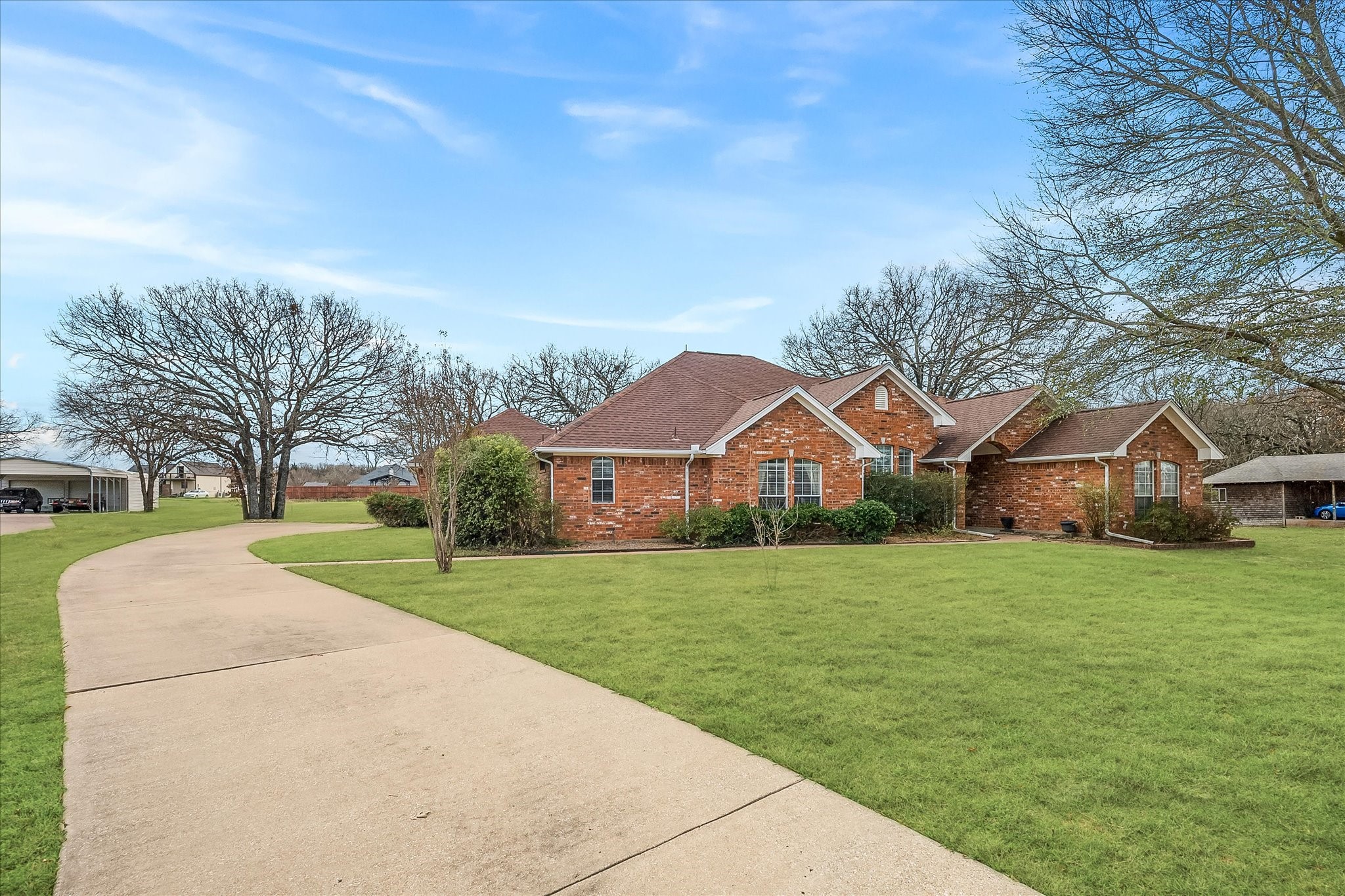 1025 Oak Hollow Lane Combine TX 75159