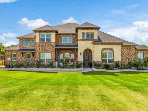 4123 Crosswind Street Burleson TX 76028