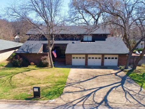 408 Arcadia Street Hurst TX 76053