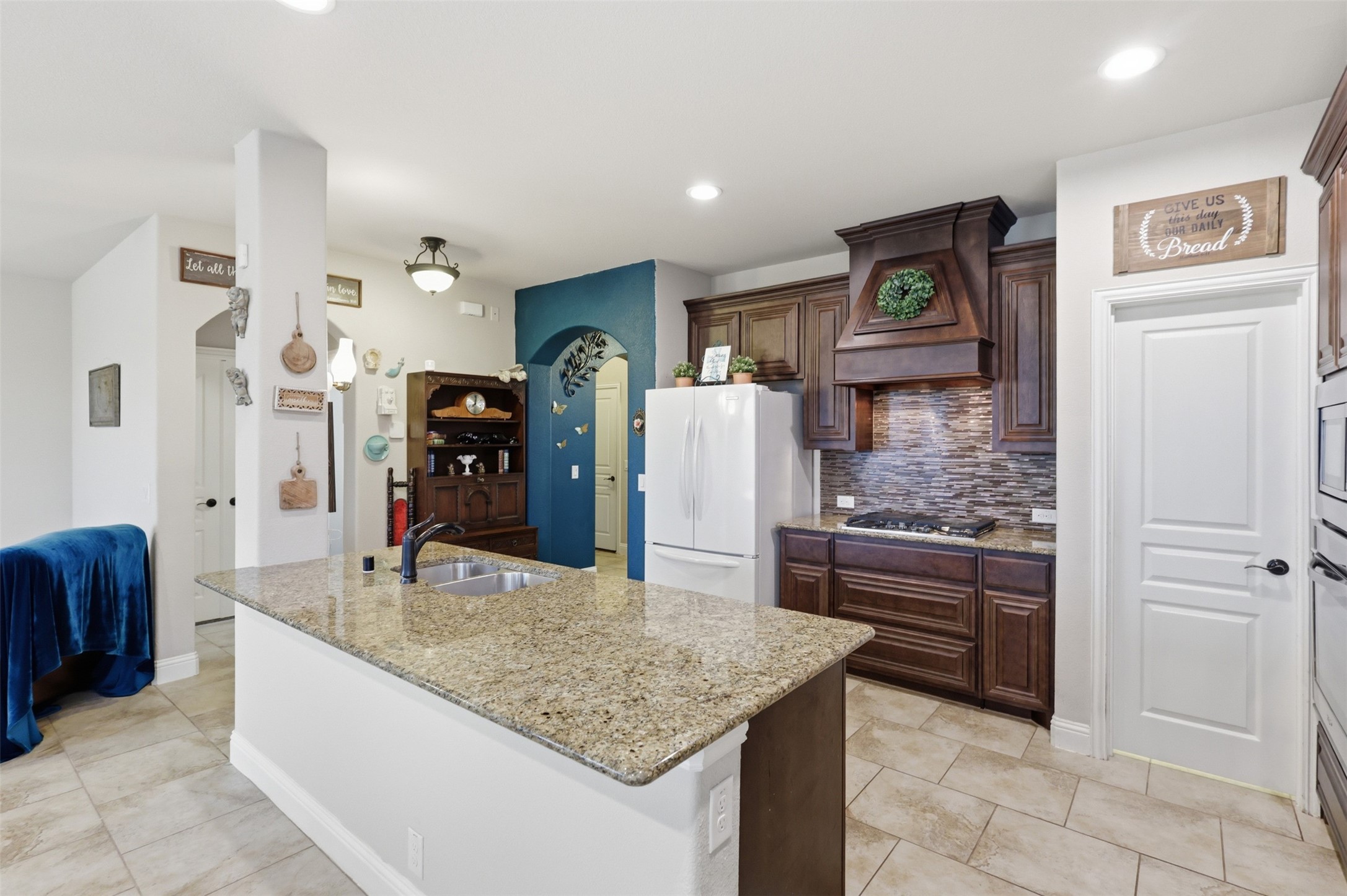 1385 Litchfield Lane Burleson TX 76028