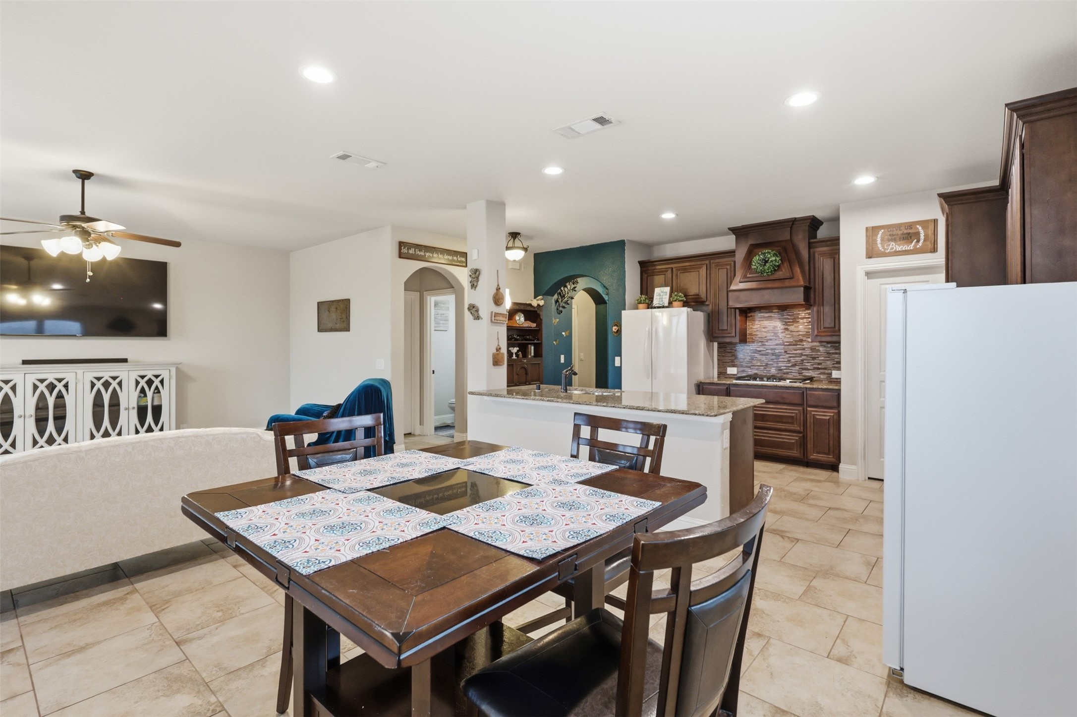 1385 Litchfield Lane Burleson TX 76028