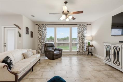 1385 Litchfield Lane Burleson TX 76028