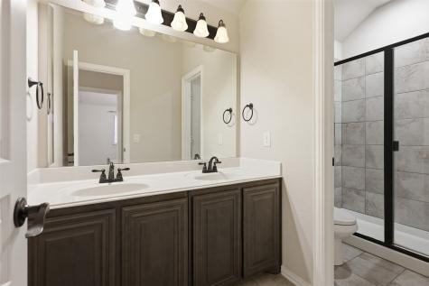 1385 Litchfield Lane Burleson TX 76028