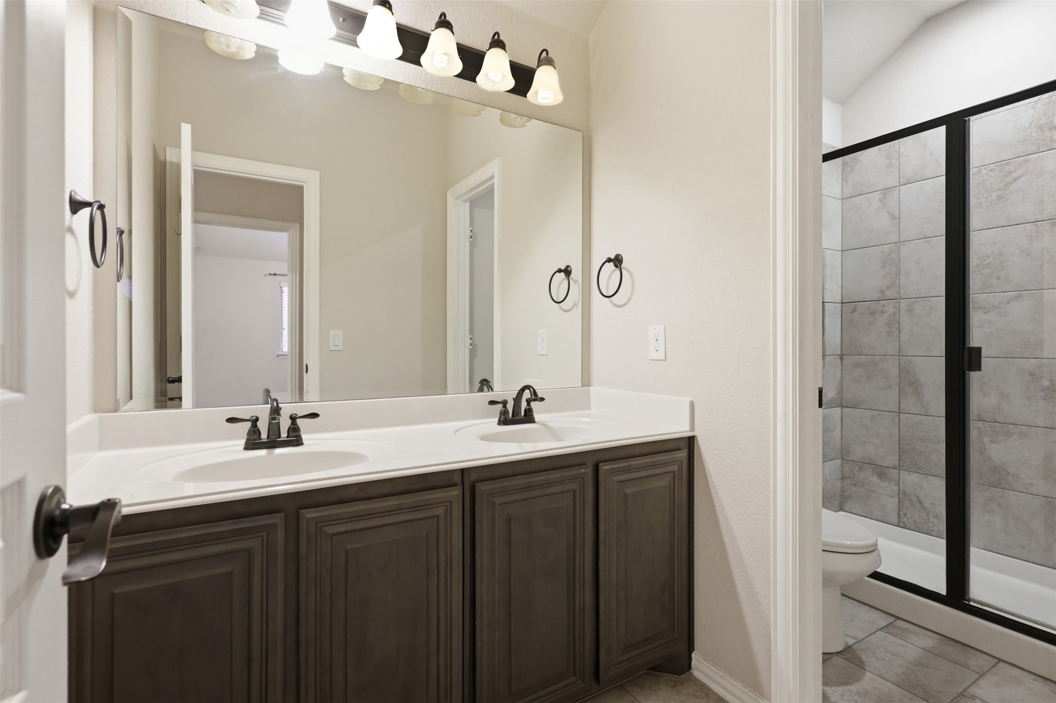 1385 Litchfield Lane Burleson TX 76028