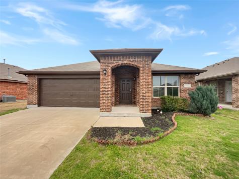 2717 Adams Fall Lane Fort Worth TX 76123