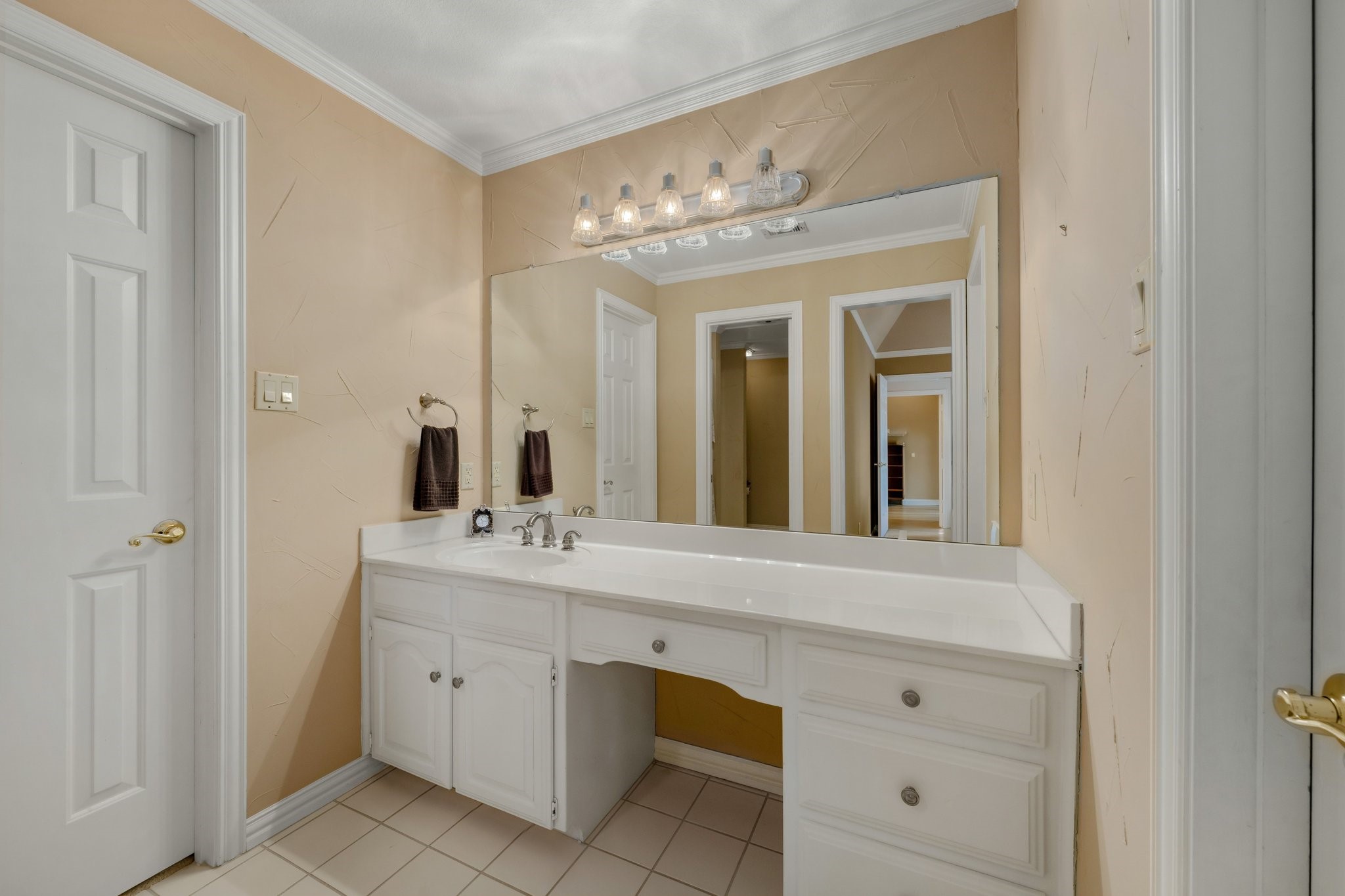 303 W Charlottesville Avenue Colleyville TX 76034