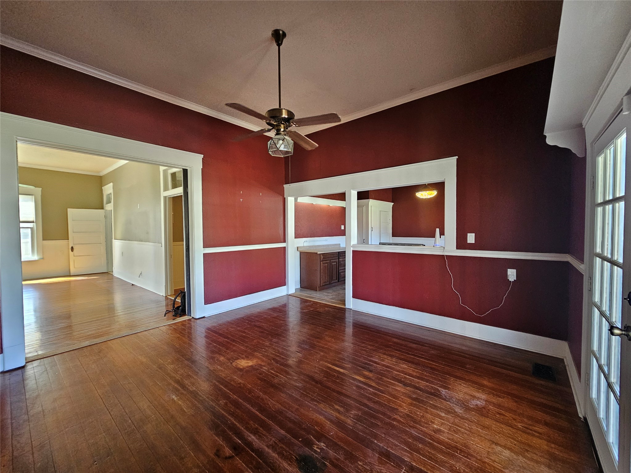 300 S Oak Street Lorena TX 76655