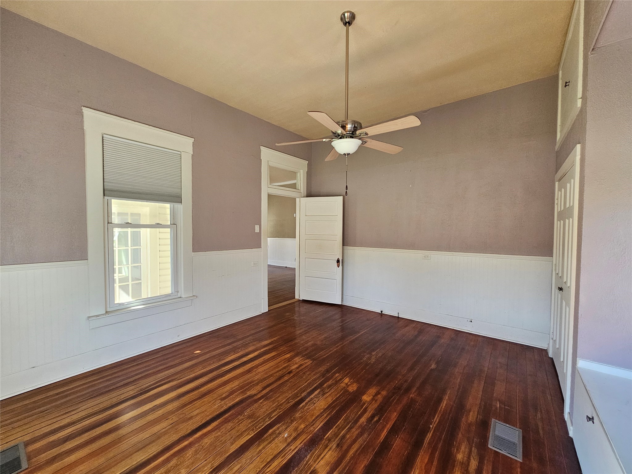 300 S Oak Street Lorena TX 76655