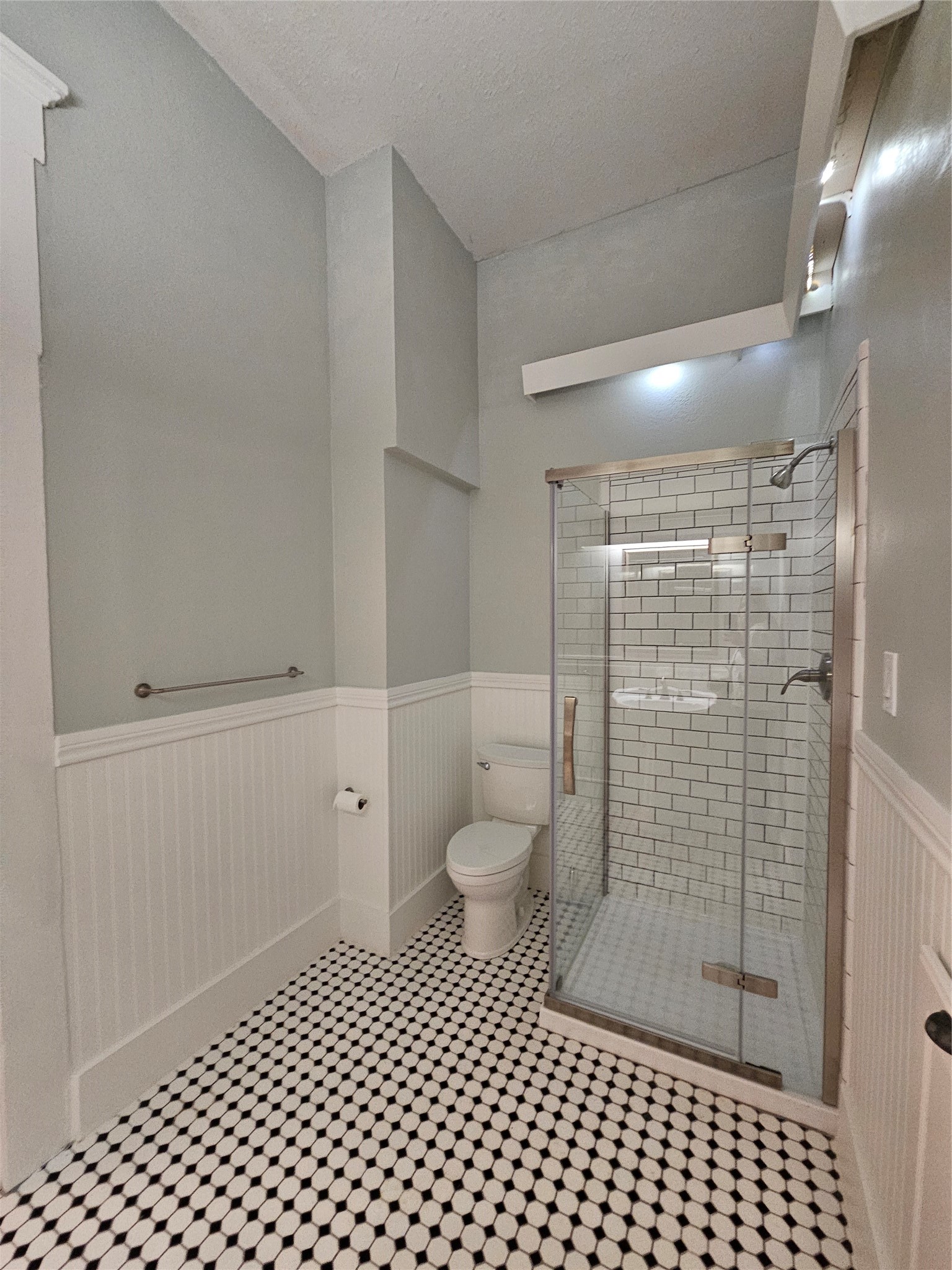 300 S Oak Street Lorena TX 76655