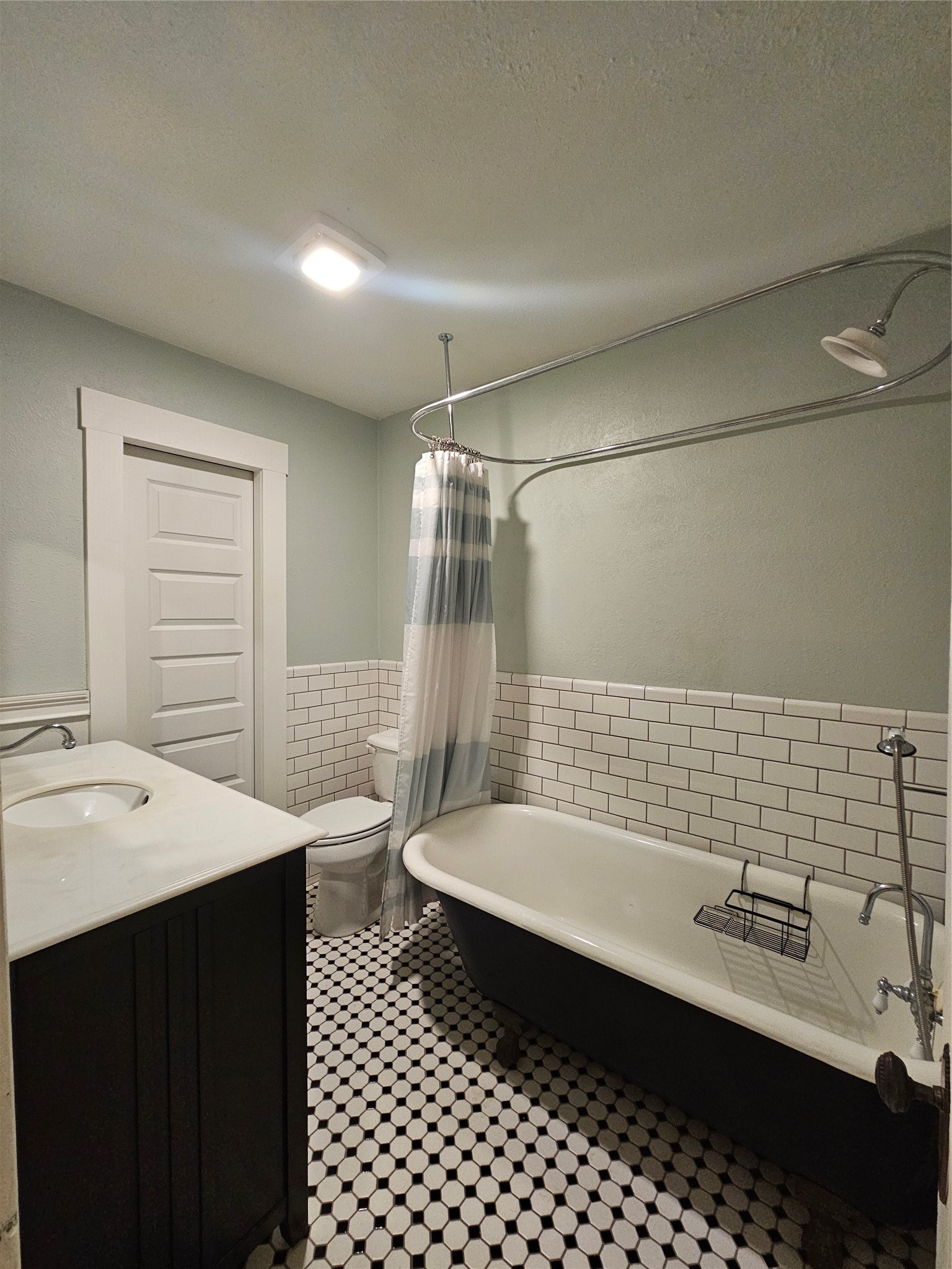 300 S Oak Street Lorena TX 76655