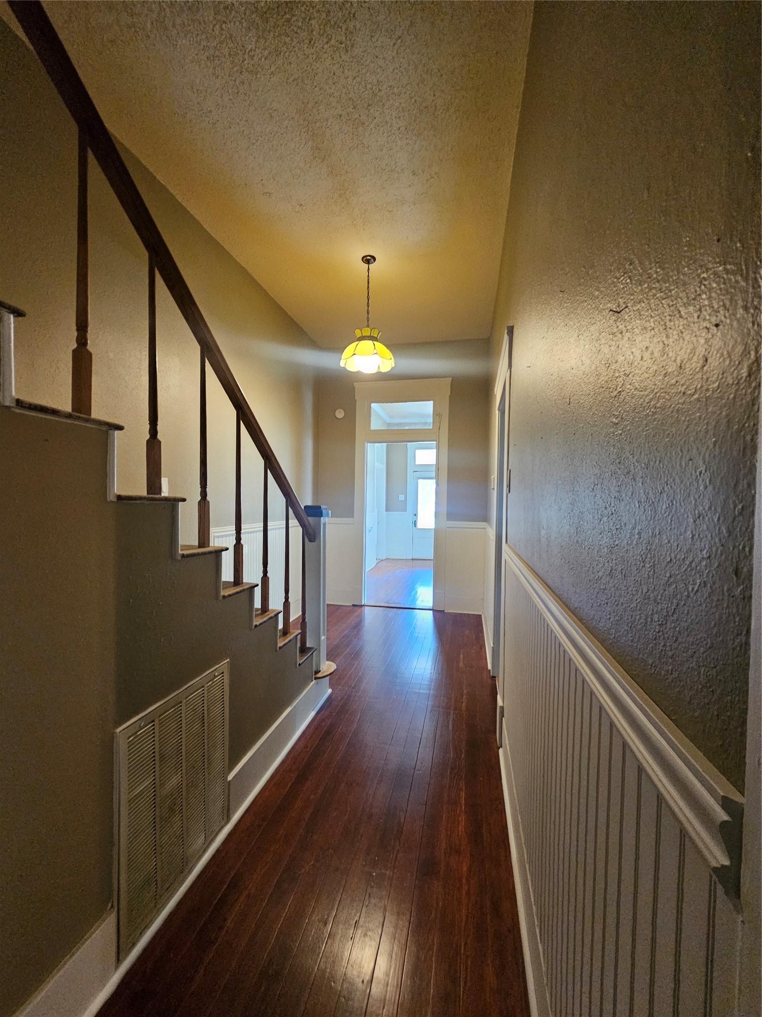 300 S Oak Street Lorena TX 76655