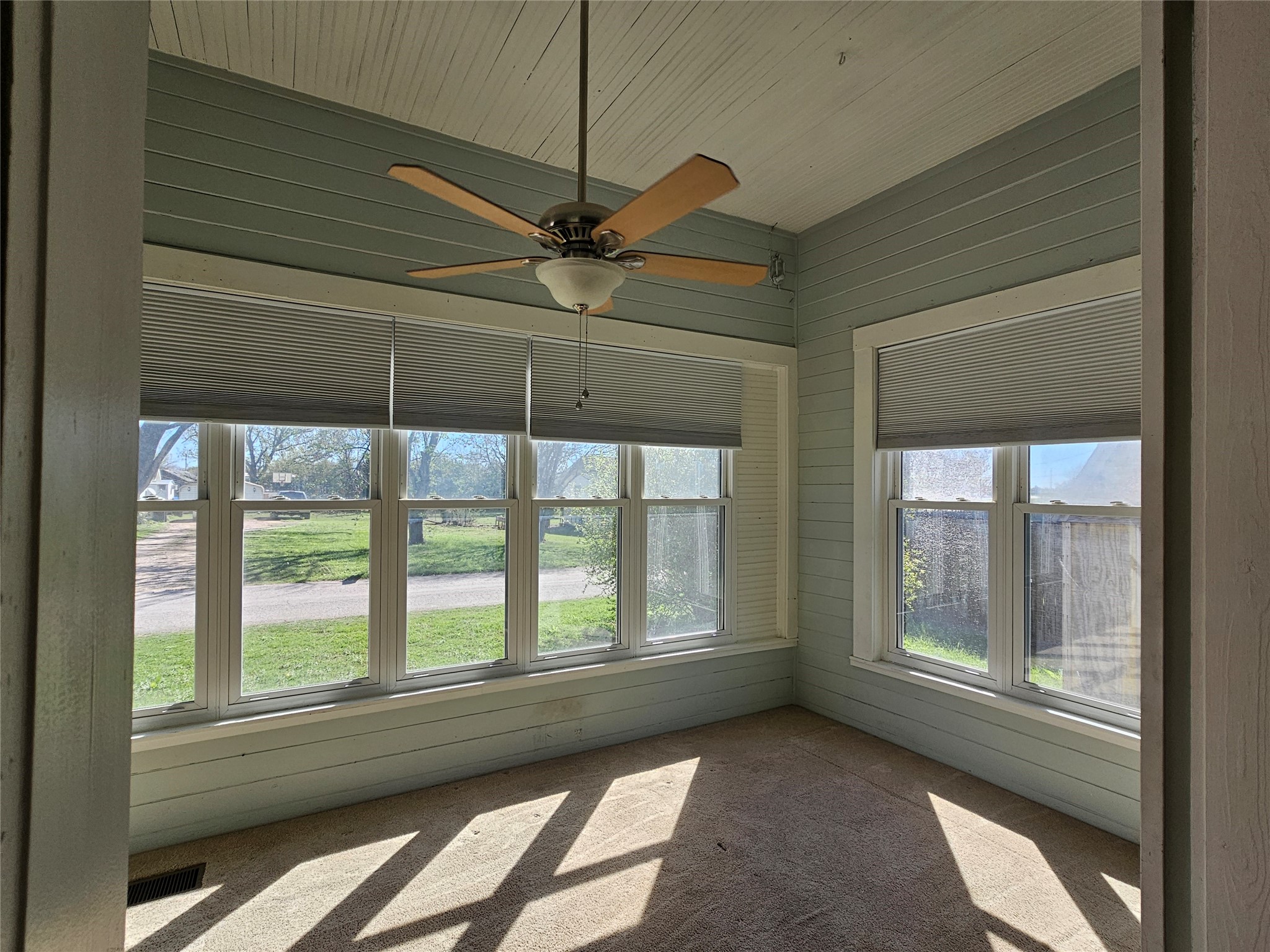 300 S Oak Street Lorena TX 76655