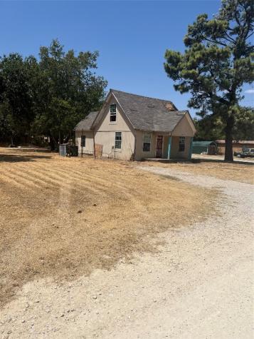 211 Bowie Street Nocona TX 76255