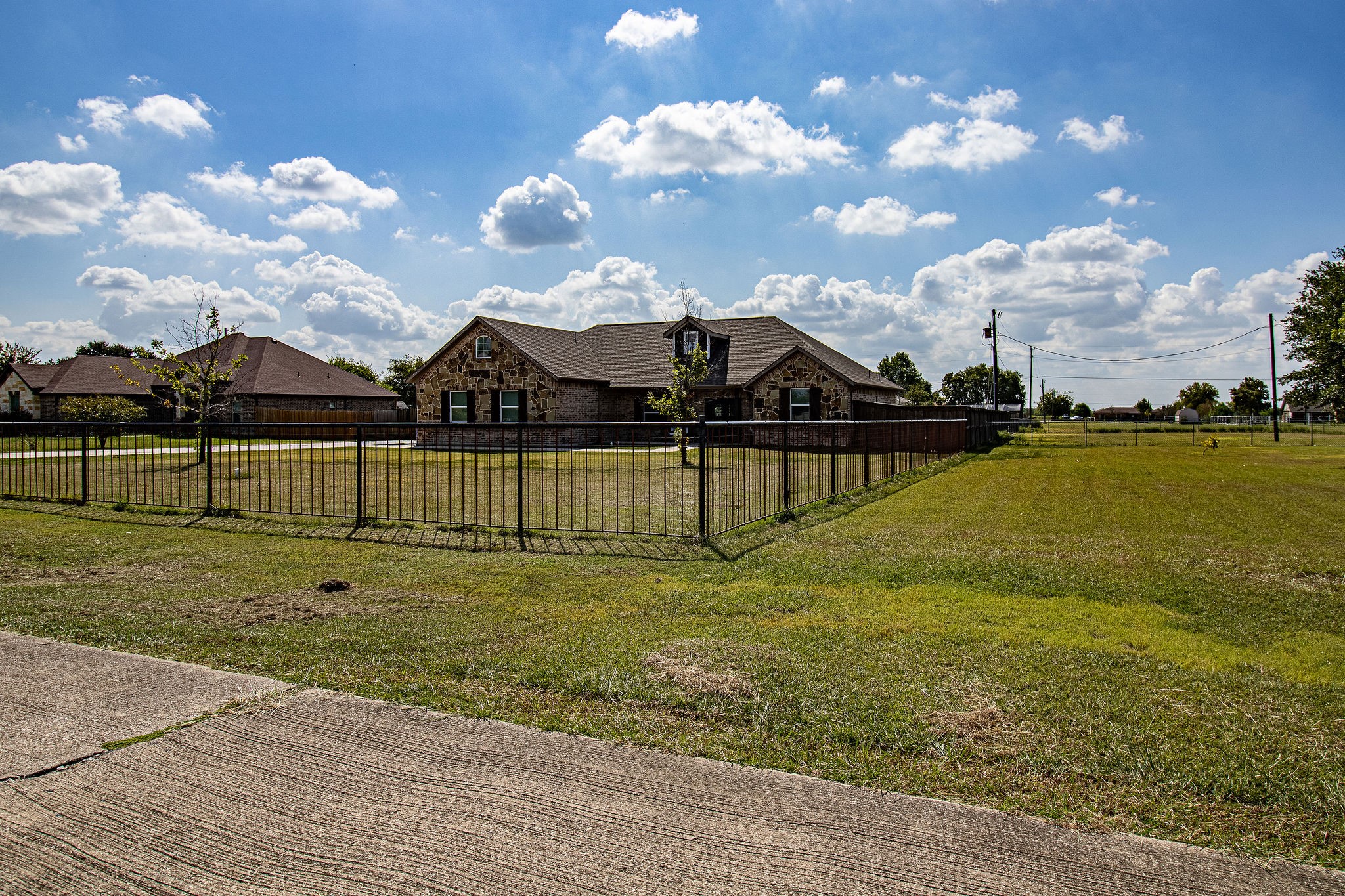328 Meadow Lane Red Oak TX 75154